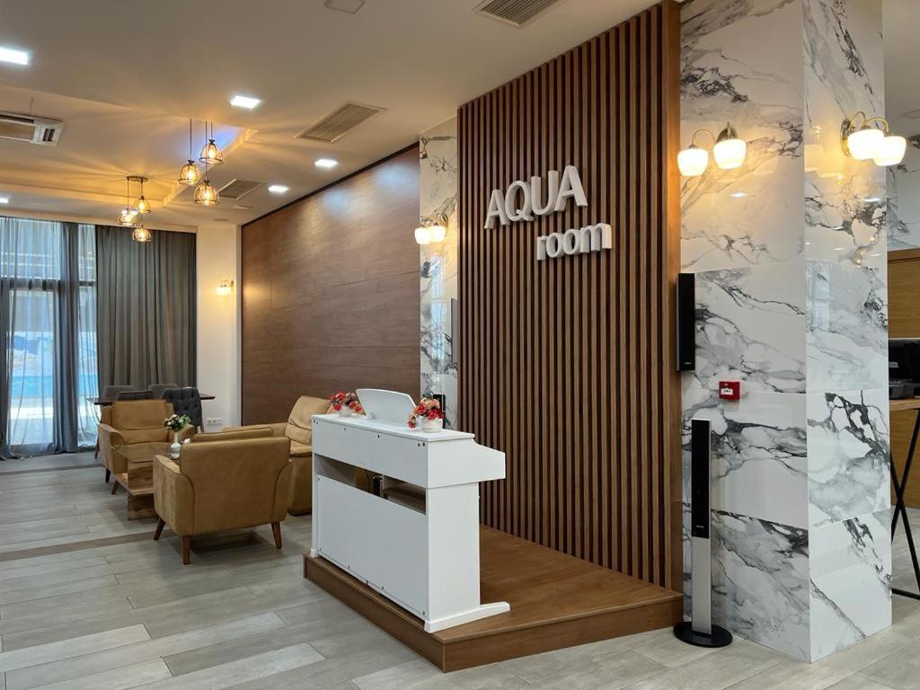 Liana Sea & Sky Suites Batumi Exterior photo
