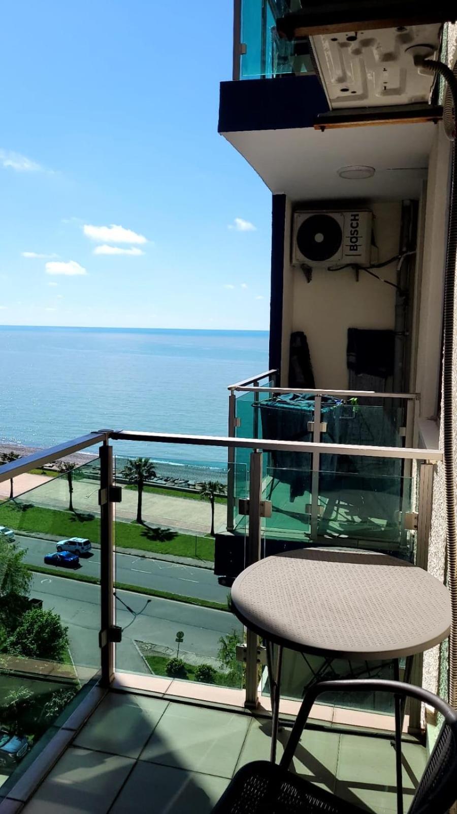 Liana Sea & Sky Suites Batumi Exterior photo