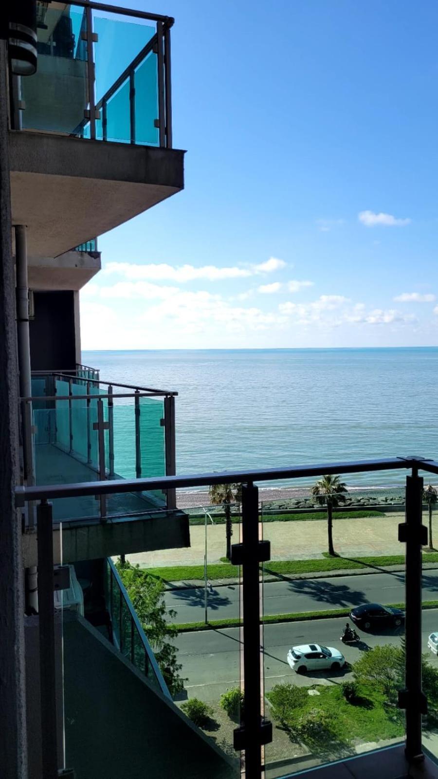 Liana Sea & Sky Suites Batumi Exterior photo